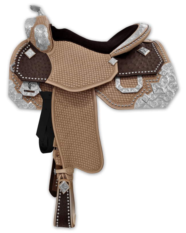 Eleganter brauner Sattel mit silbernen Nieten und Relief-Ornamenten, gepolstertem Sattelblatt und schwarzem Sattelknauf – klar erkennbar.